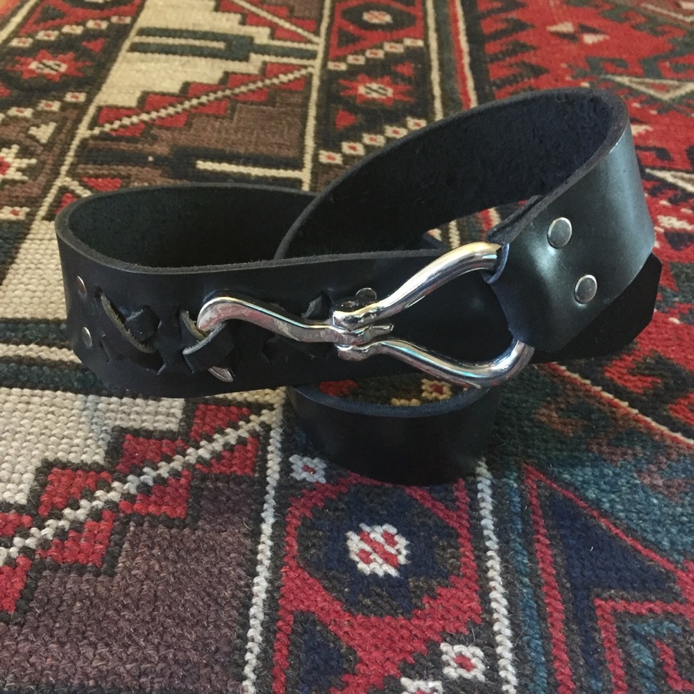 Black Leather Belt Like New M/L 31”-33”